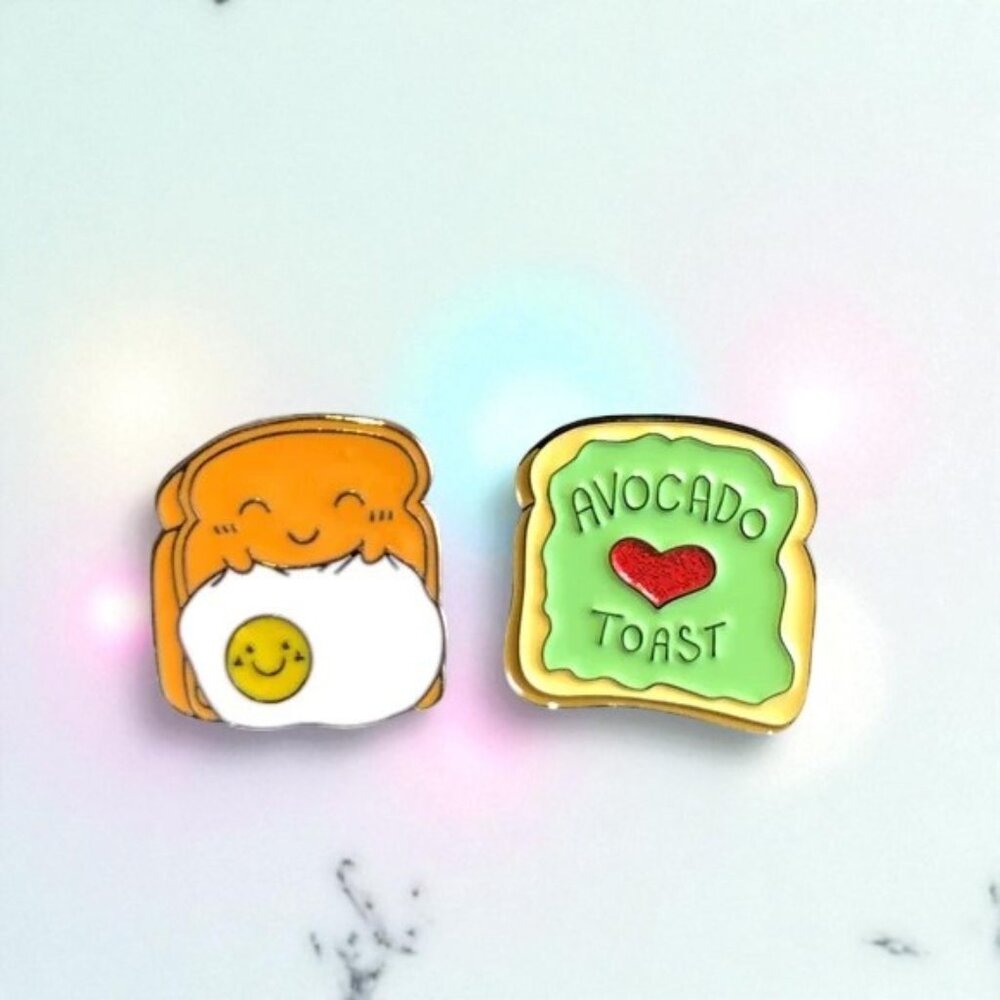 ❤️ 5/$18 - Toast Pins Set
